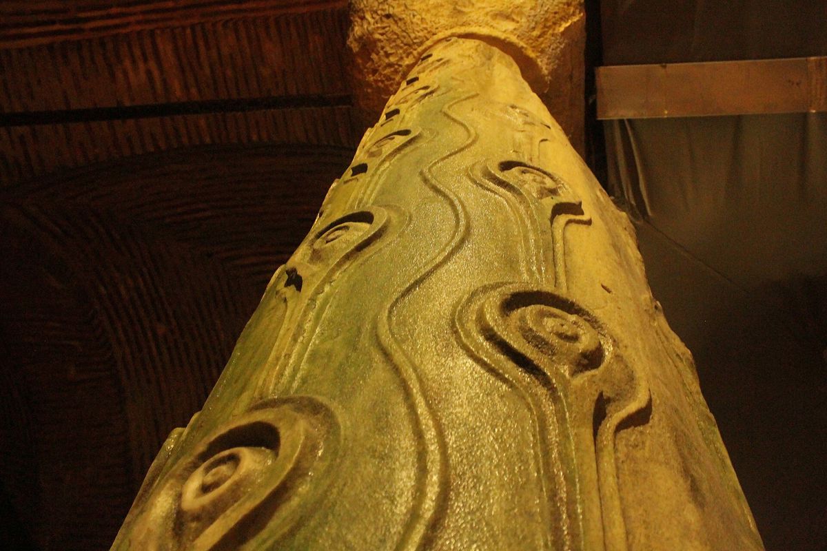 Cistern columns